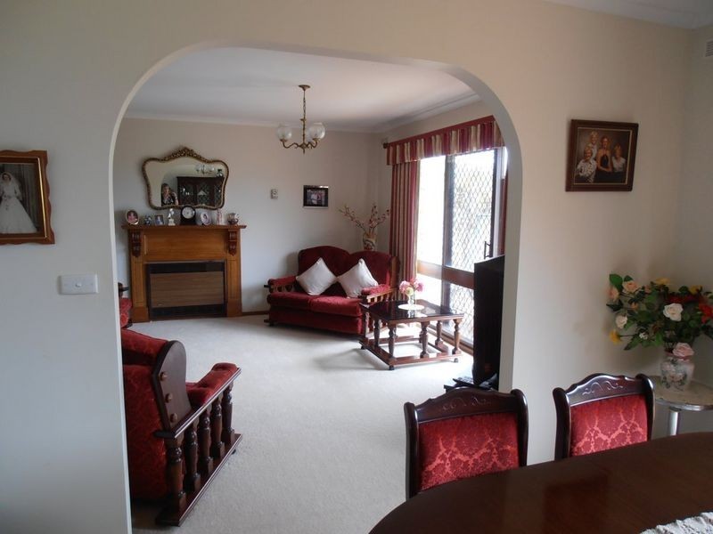 58 Calvert Street, Bairnsdale VIC 3875