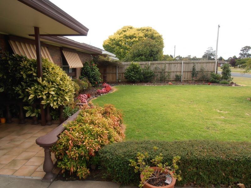 58 Calvert Street, Bairnsdale VIC 3875