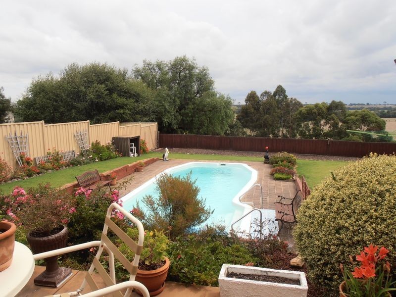 58 Calvert Street, Bairnsdale VIC 3875