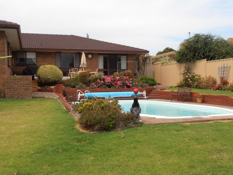 58 Calvert Street, Bairnsdale VIC 3875