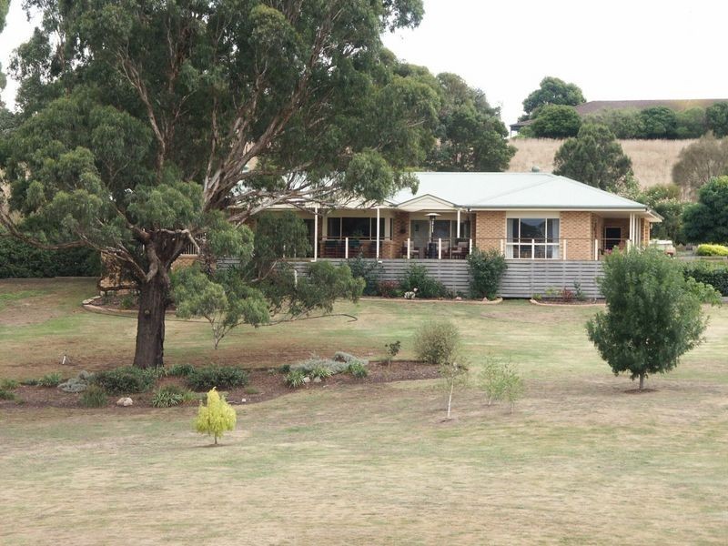 25 McAuleys Road, Bairnsdale VIC 3875