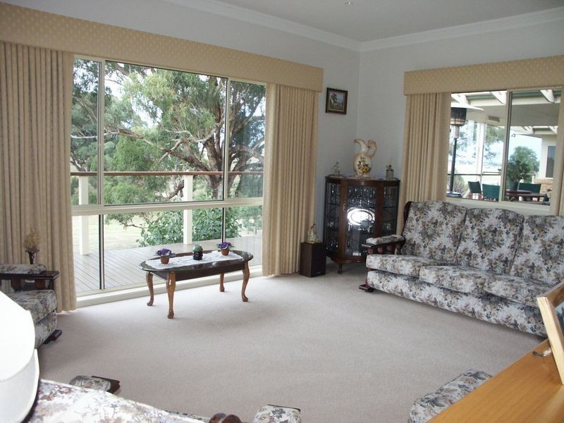 25 McAuleys Road, Bairnsdale VIC 3875