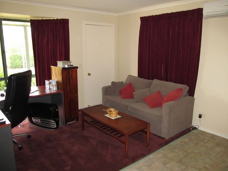 63 Amberly Drive, Nicholson VIC 3882