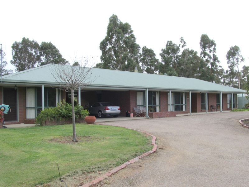 63 Amberly Drive, Nicholson VIC 3882