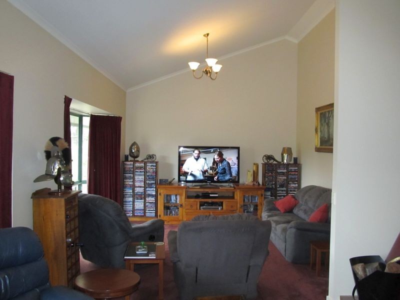 63 Amberly Drive, Nicholson VIC 3882