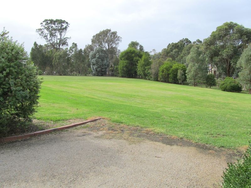 63 Amberly Drive, Nicholson VIC 3882