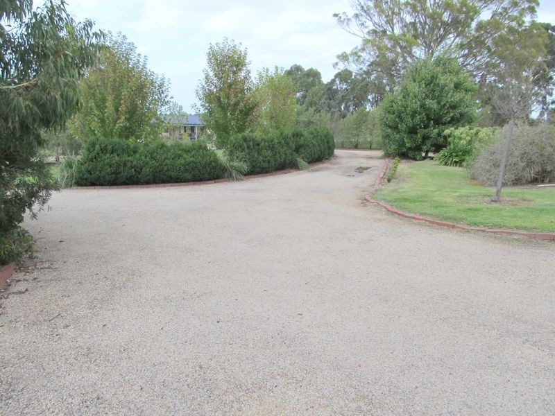 63 Amberly Drive, Nicholson VIC 3882