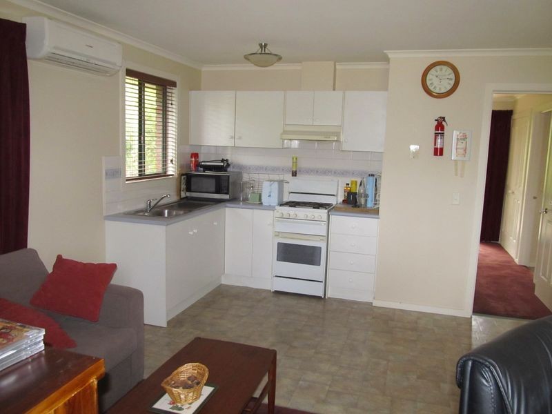 63 Amberly Drive, Nicholson VIC 3882