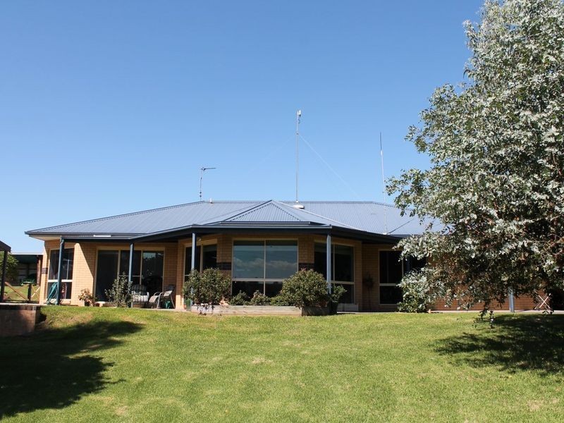 30 Raintree Court, Sarsfield VIC 3875