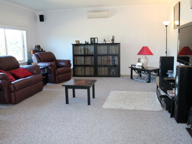 30 Raintree Court, Sarsfield VIC 3875