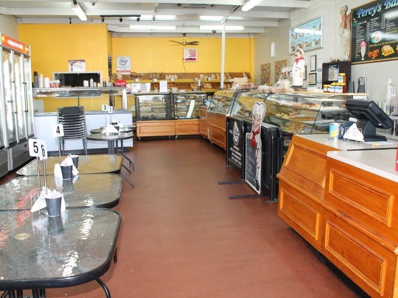 176 Main Street (Percy’s Cake Shop), Bairnsdale VIC 3875