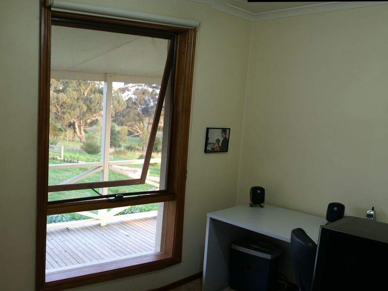 35 McAuleys Road, Bairnsdale VIC 3875