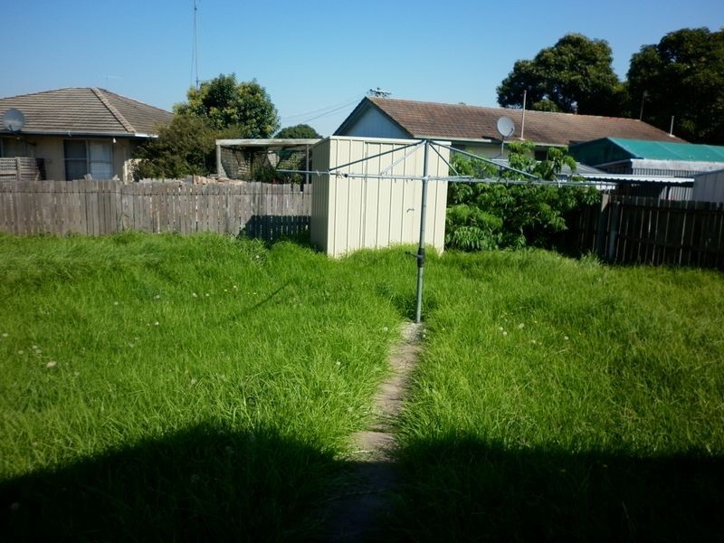 32 Cameron Crescent, Bairnsdale VIC 3875