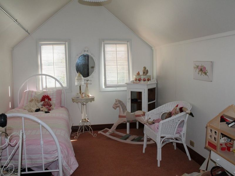 18 McCulloch Street, Bairnsdale VIC 3875