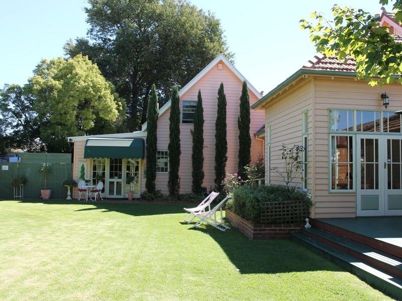 18 McCulloch Street, Bairnsdale VIC 3875