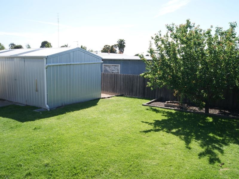 73 Day Street, Bairnsdale VIC 3875