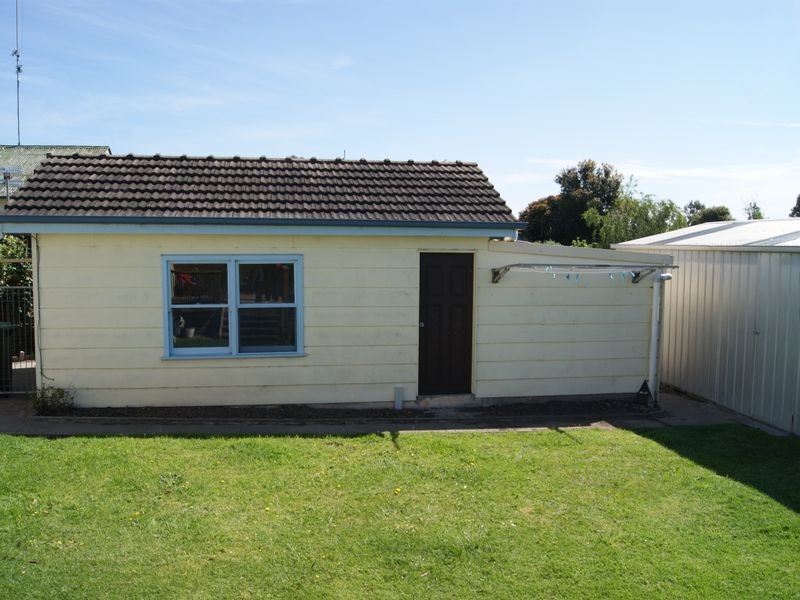 73 Day Street, Bairnsdale VIC 3875