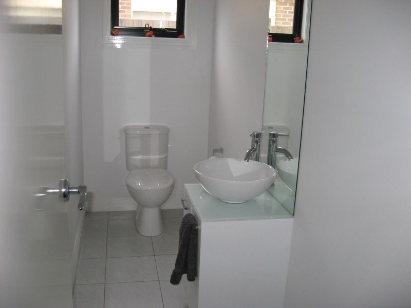 6 Gatehouse Drive, Bairnsdale VIC 3875