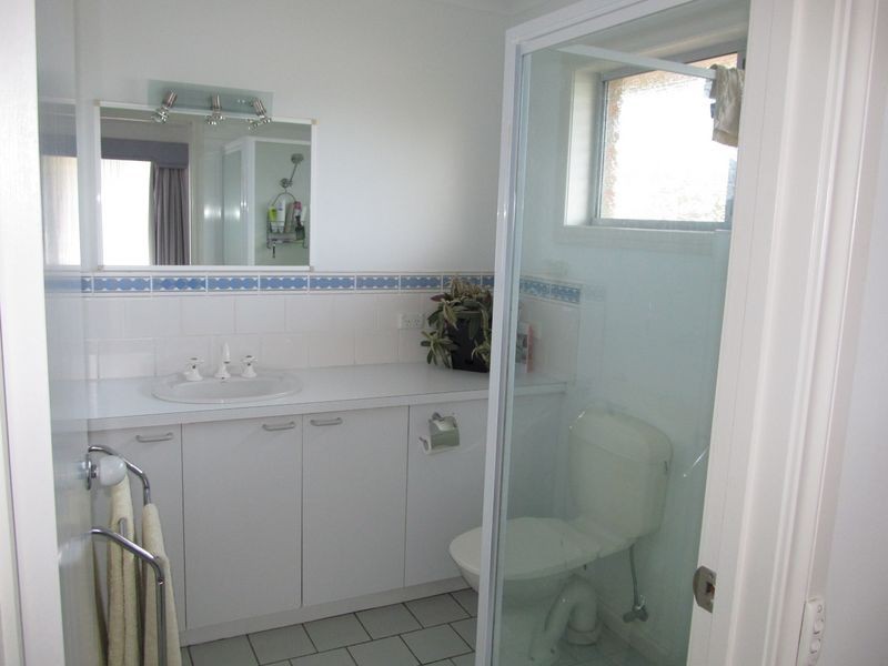 69 Harnham Drive, Bairnsdale VIC 3875