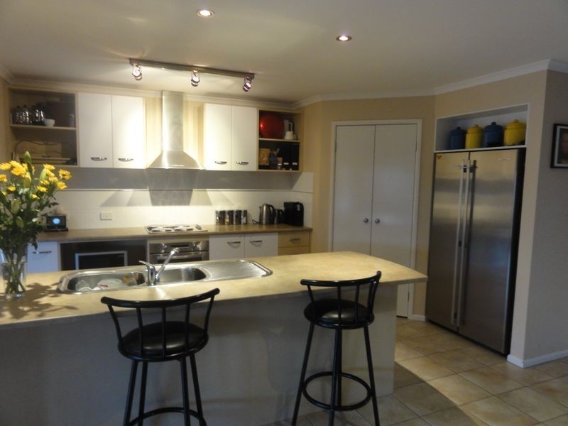 13 Parkes Court, Bairnsdale VIC 3875