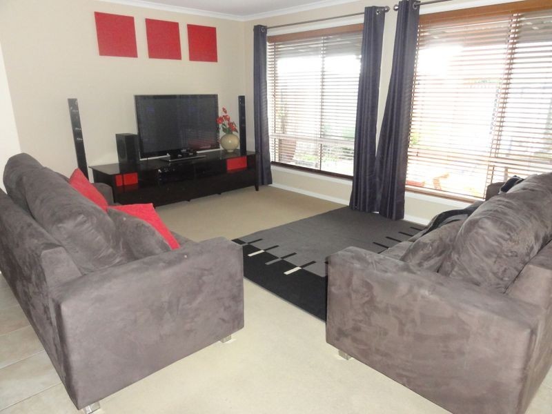 13 Parkes Court, Bairnsdale VIC 3875