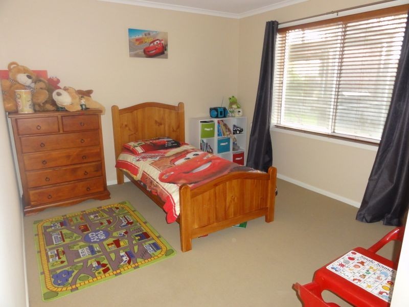 13 Parkes Court, Bairnsdale VIC 3875