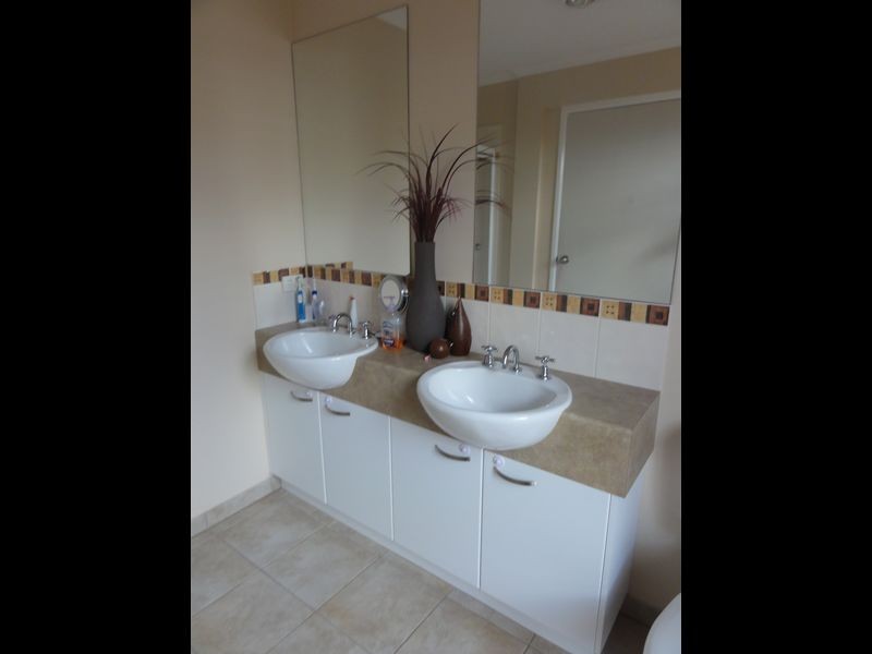 13 Parkes Court, Bairnsdale VIC 3875