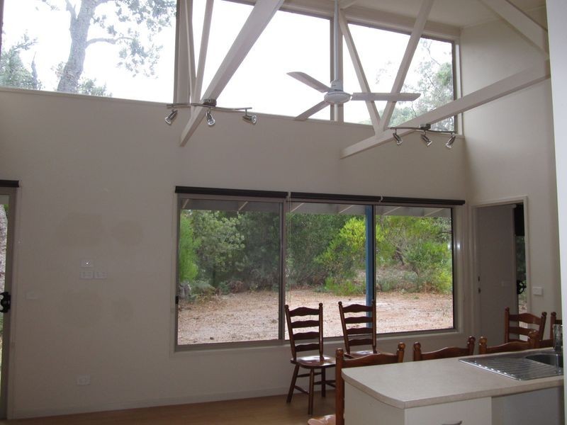 Lodge 15/2 Wattle Point Road, Bairnsdale VIC 3875