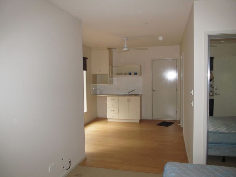 Lodge 15/2 Wattle Point Road, Bairnsdale VIC 3875