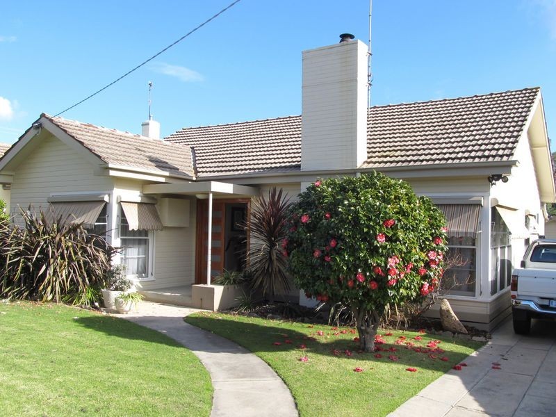 28 Day Street, Bairnsdale VIC 3875