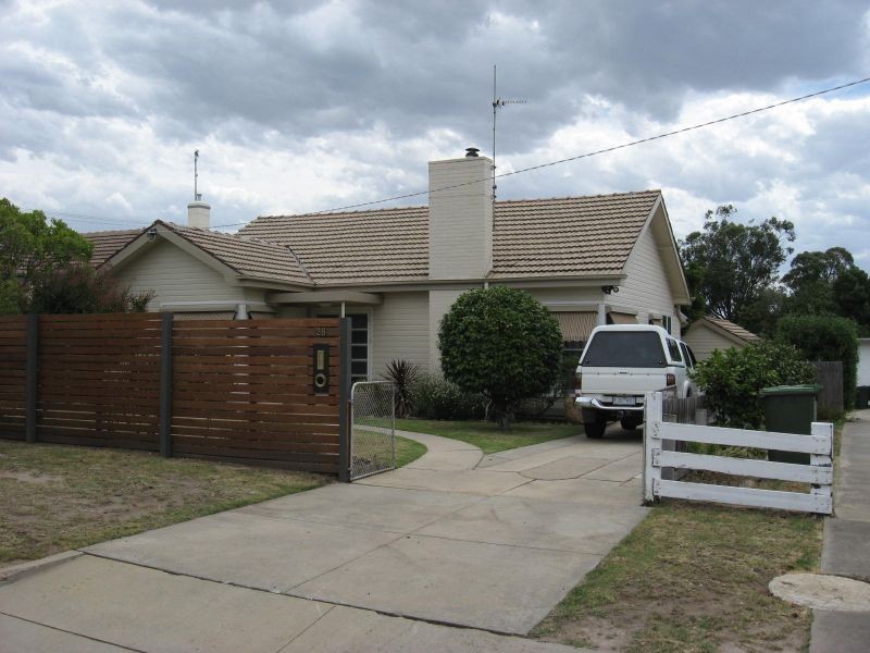28 Day Street, Bairnsdale VIC 3875