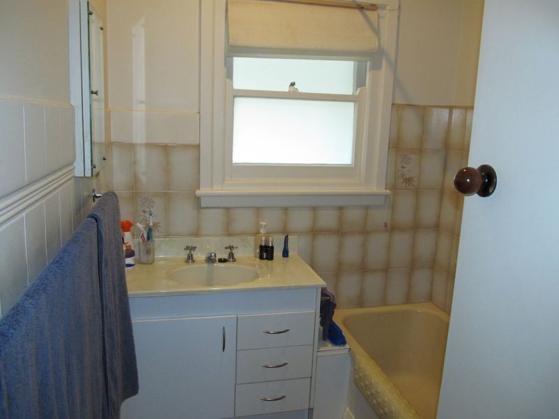 28 Day Street, Bairnsdale VIC 3875