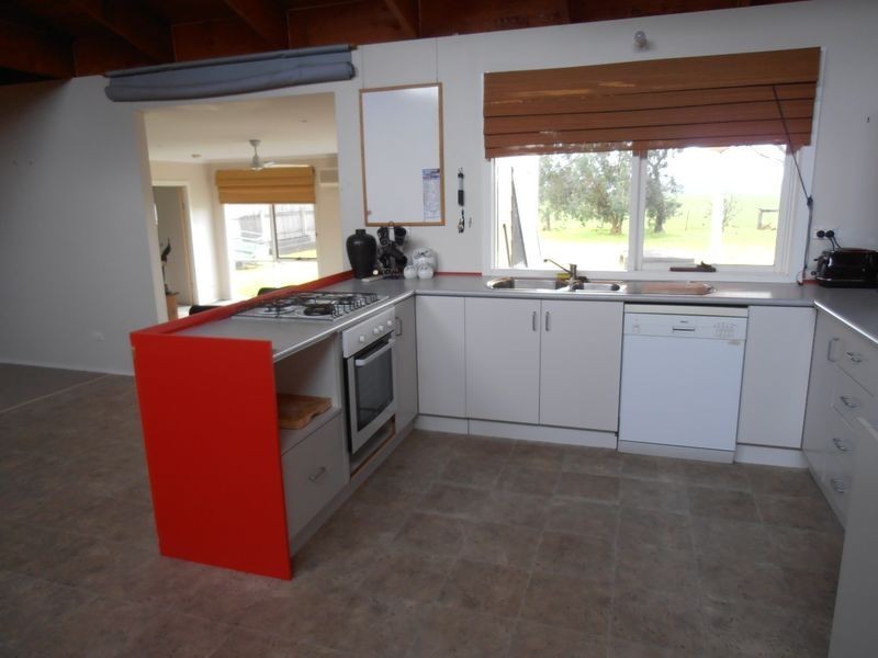 50 Main Road, Lindenow VIC 3865