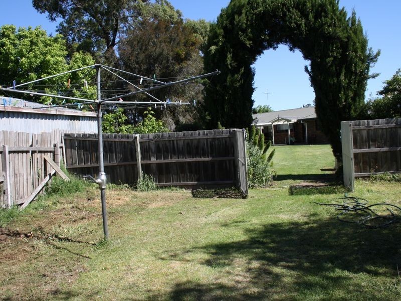 9 Finchley Court, Bairnsdale VIC 3875