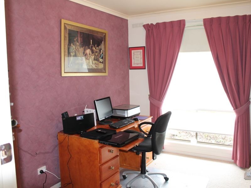 9 Finchley Court, Bairnsdale VIC 3875