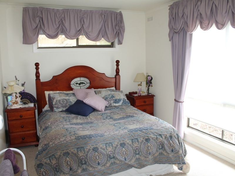 9 Finchley Court, Bairnsdale VIC 3875