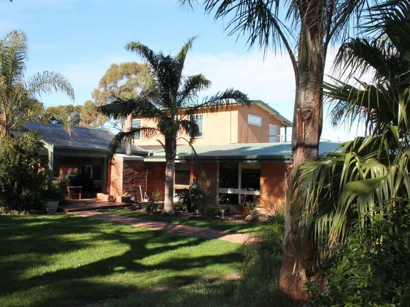 130 Olivers Road, Bairnsdale VIC 3875