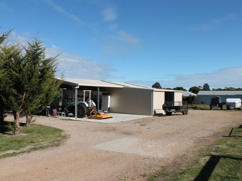 130 Olivers Road, Bairnsdale VIC 3875