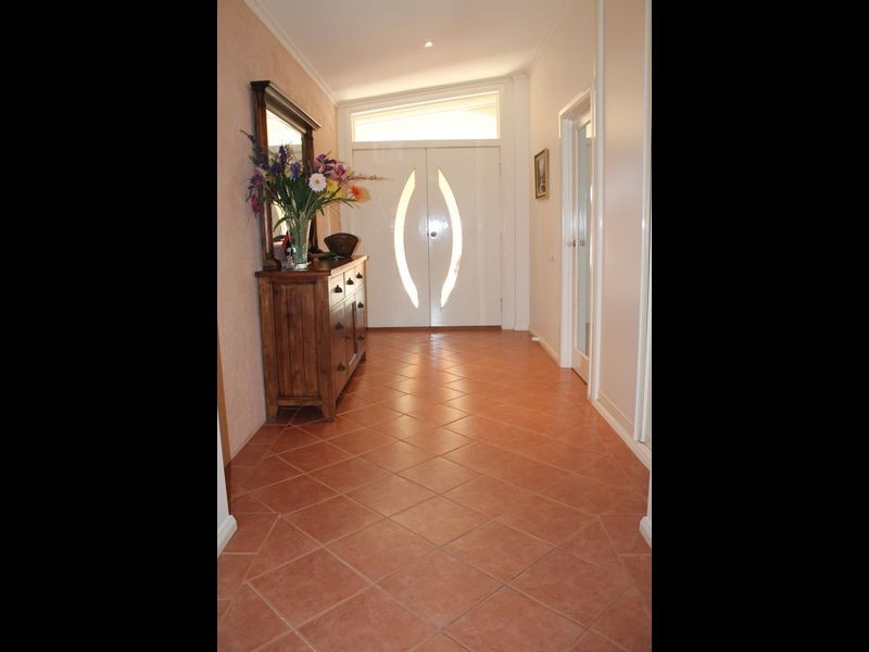 130 Olivers Road, Bairnsdale VIC 3875