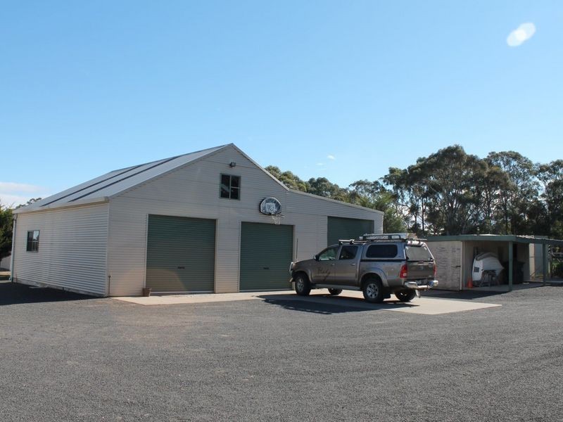 130 Olivers Road, Bairnsdale VIC 3875