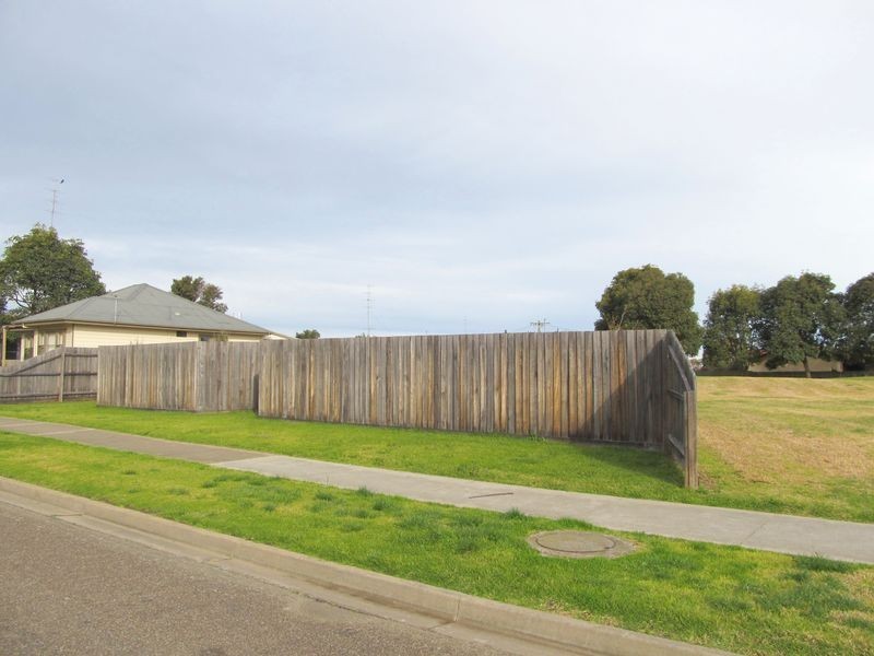 28 Cameron Crescent, Bairnsdale VIC 3875