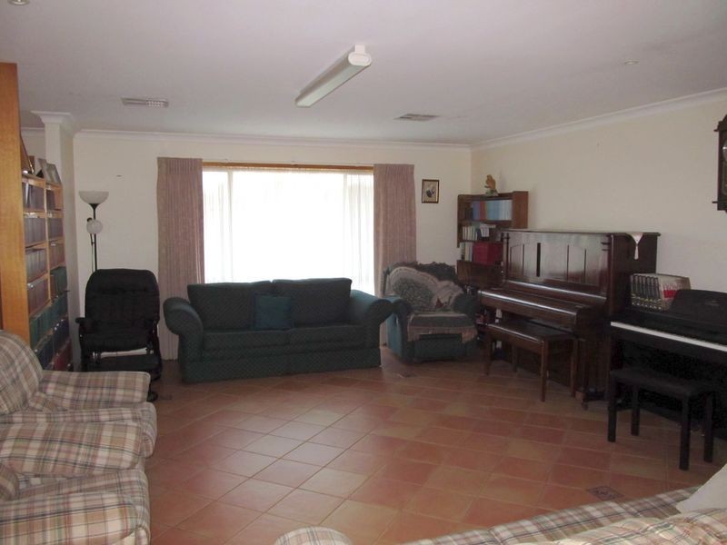 94 Moroney Street, Bairnsdale VIC 3875