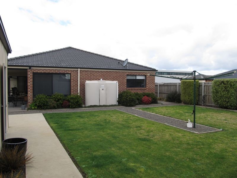 4B Balmoral Crescent, Bairnsdale VIC 3875