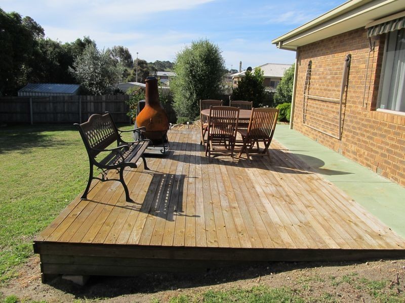 63 Balmoral Crescent, Bairnsdale VIC 3875