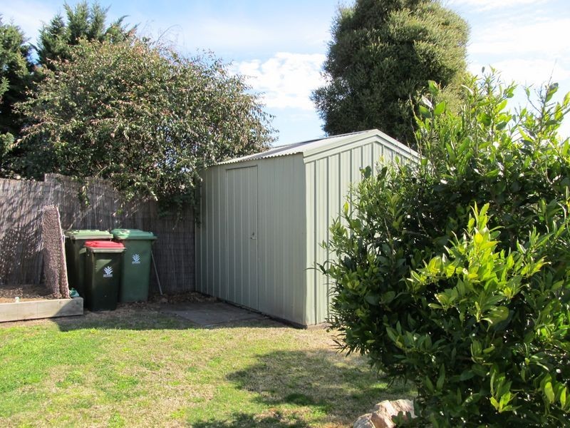 63 Balmoral Crescent, Bairnsdale VIC 3875