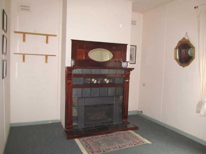 12 Hodgson Street, Bairnsdale VIC 3875