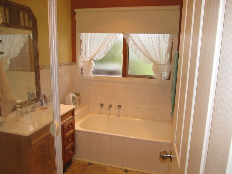 112 Great Alpine Road, Bruthen VIC 3885