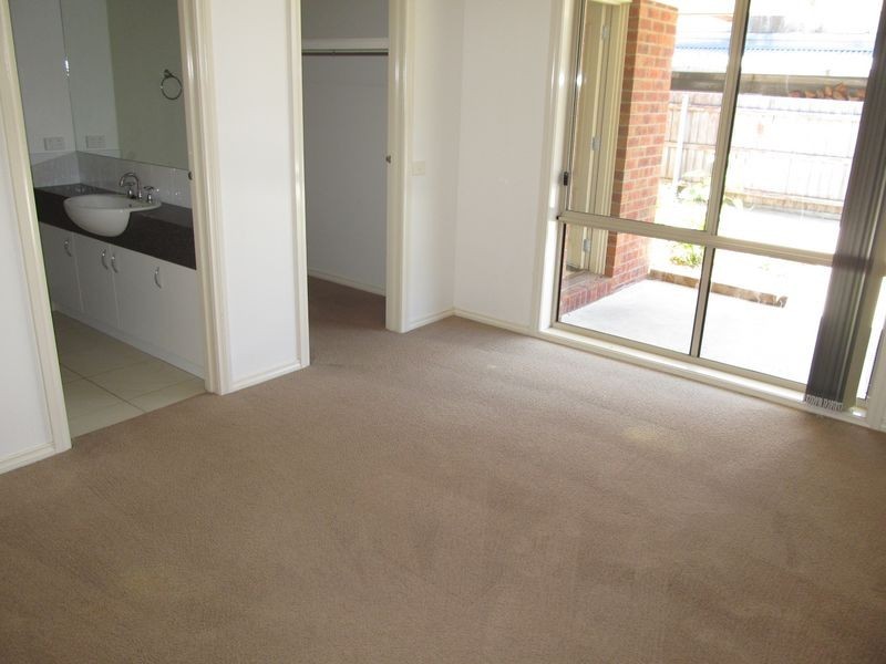 2/104 Mckean Street, Bairnsdale VIC 3875