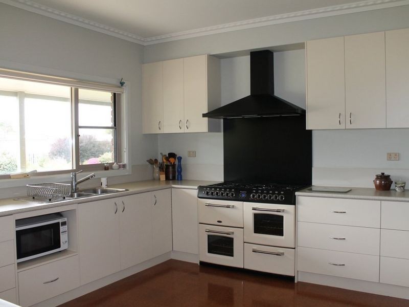 41 Sarsfield Road, Nicholson VIC 3882