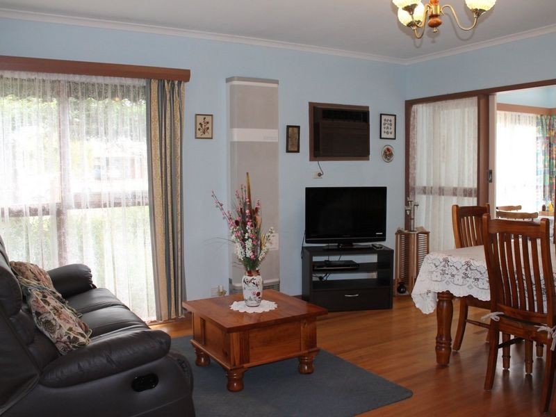 12 Hosie Street, Bairnsdale VIC 3875